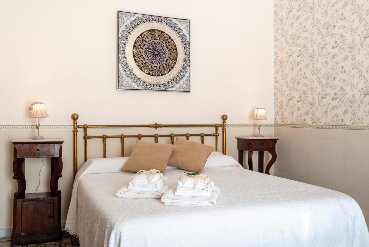 B&B Risveglio Col Rosone เลชเช ภายนอก รูปภาพ