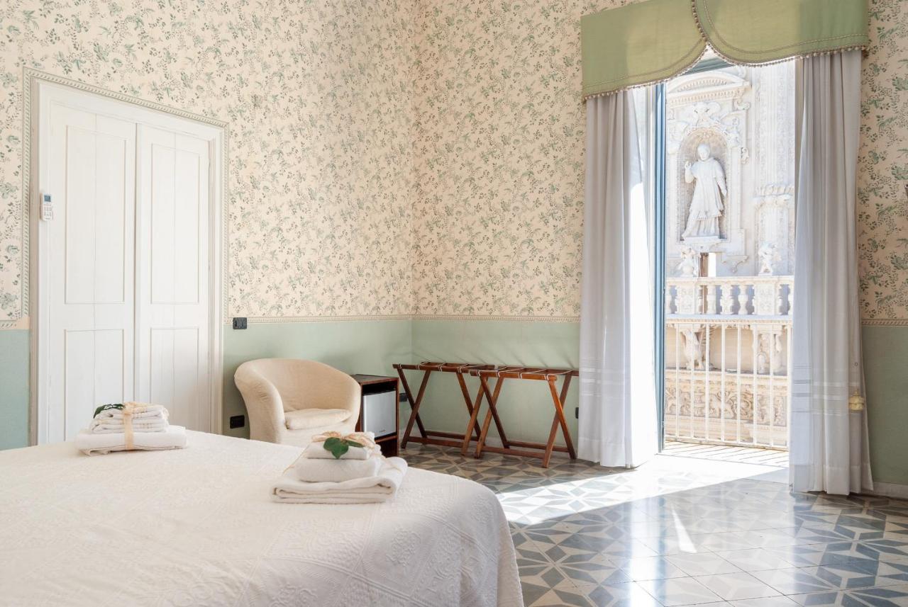 B&B Risveglio Col Rosone เลชเช ภายนอก รูปภาพ